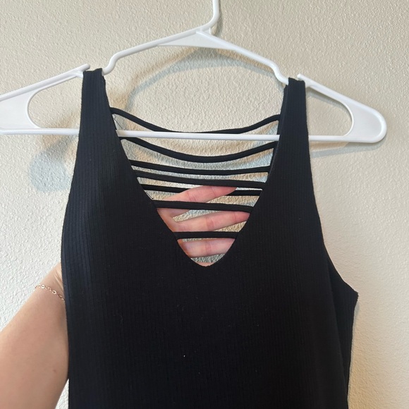 Lucy Love Black Dress - Picture 2 of 7